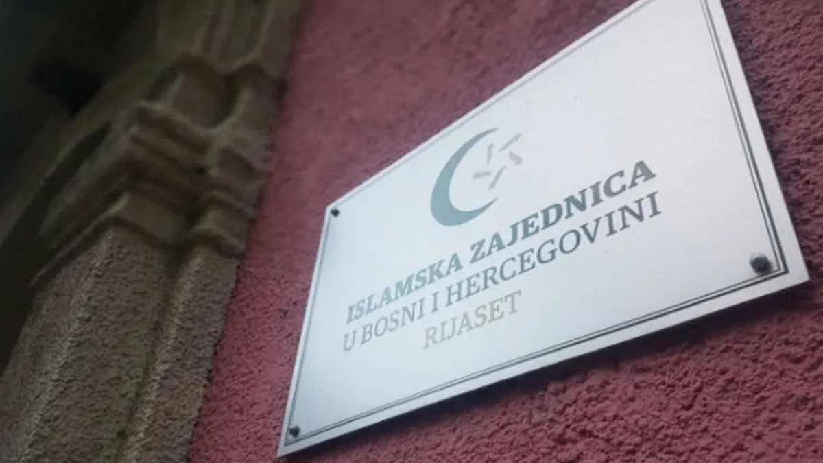 Općinski sud u Tuzli odbio dvije kandidatkinje zbog hidžaba: Upozorenje Rijaseta IZ - featured image