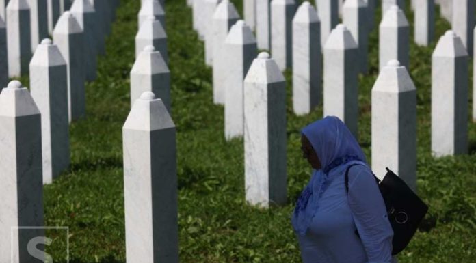 Traži se hitna reakcija: Ured Vlade KS dao 47.000 KM Udruženju koje snima “Srpske majke Srebrenice” Traži se hitna reakcija: Ured Vlade KS dao 47.000 KM Udruženju koje snima "Srpske majke Srebrenice" - featured image