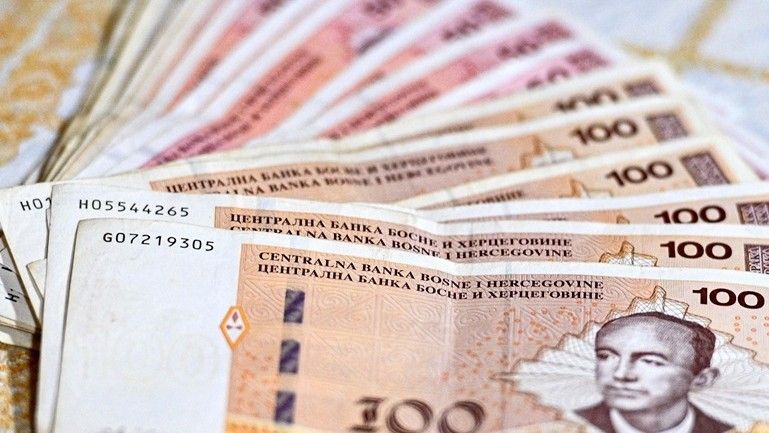 Budžetskim radnicima u TK po 300 KM za vjerske praznike - featured image Budžetskim radnicima u TK po 300 KM za vjerske praznike - featured image