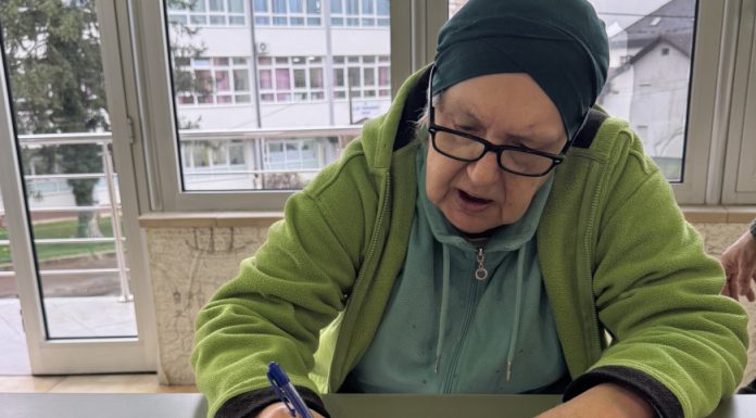 Pomozimo Renati Dedić, onkološkoj pacijentici na rubu egzistencije: “Svaka pomoć znači život i nadu” Pomozimo Renati Dedić, onkološkoj pacijentici na rubu egzistencije: "Svaka pomoć znači život i nadu" - featured image