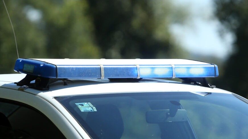 Ubio roditelje, pa skočio sa balkona! Nezapamćena tragedija, komšije zatekle tijelo na pločniku - featured image