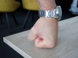 Jezive prijetnje u školi: Učenik zbog ocjene najavio masakr, ovo je uradio pred svima - featured image