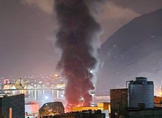 Saudijska Arabija izvela napad na luku Mukalla u Jemenu Saudijska Arabija izvela napad na luku Mukalla u Jemenu - featured image