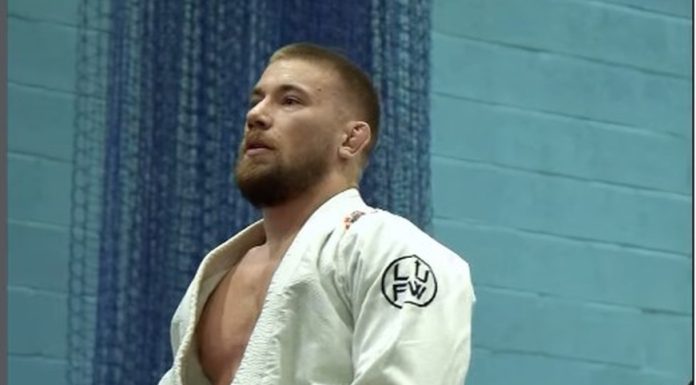 Herojski čin jiu-jitsu prvaka iz BiH: U Londonu zaustavio čovjeka koji je zlostavljao curicu Herojski čin jiu-jitsu prvaka iz BiH: U Londonu zaustavio čovjeka koji je zlostavljao curicu - featured image