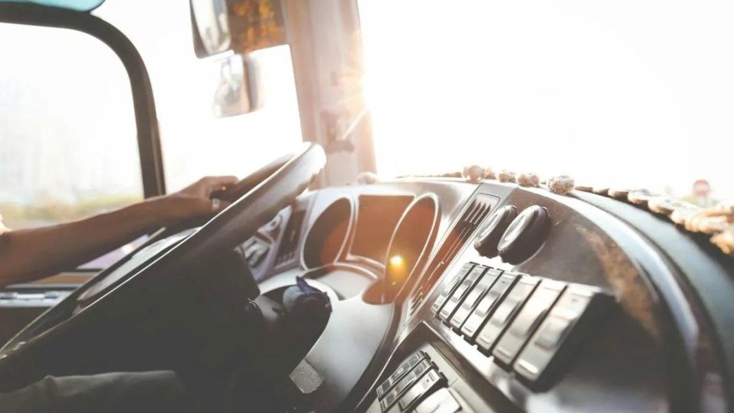 Njemačkoj nedostaje 120.000 vozača kamiona: Prevoznici odustaju od poslova - featured image