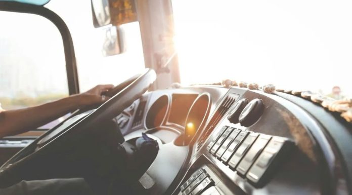 Njemačkoj nedostaje 120.000 vozača kamiona: Prevoznici odustaju od poslova Njemačkoj nedostaje 120.000 vozača kamiona: Prevoznici odustaju od poslova - featured image