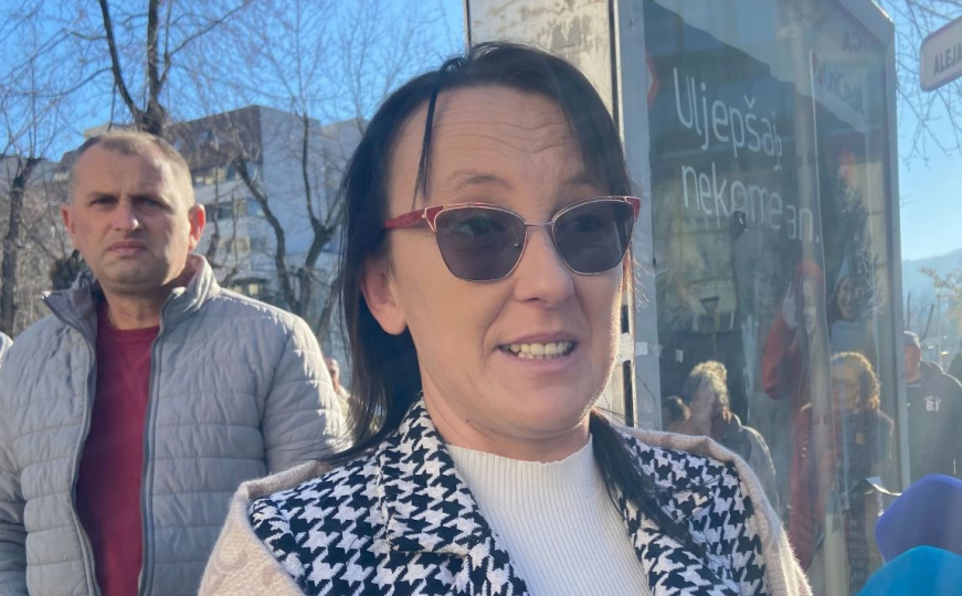 “Ubiješ dijete i ideš kući”: Ubica Ajle Nuhanović branit će se sa slobode, majka ogorčena presudom - featured image “Ubiješ dijete i ideš kući”: Ubica Ajle Nuhanović branit će se sa slobode, majka ogorčena presudom - featured image