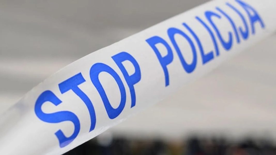 Lažni policajac prevario staricu za 46.000 KM: Pao na granici s novcem - featured image