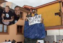 Institucije hoće da ruše džamiju, PRAVOSLAVNO BRATSTVO stalo u odbranu muslimana! “Dalje ruke od svetinje, branićemo je kao da je naša crkva!” Institucije hoće da ruše džamiju, PRAVOSLAVNO BRATSTVO stalo u odbranu muslimana! “Dalje ruke od svetinje, branićemo je kao da je naša crkva!” - featured image