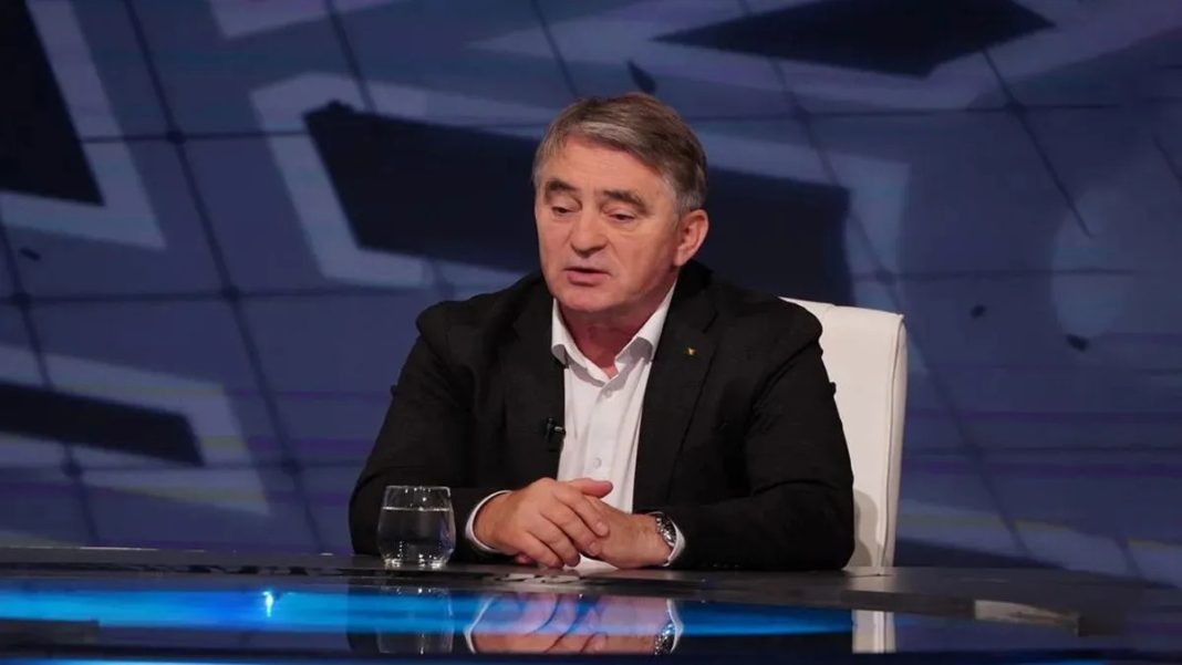 Željko Komšić: Plenkoviću smetaju normalni odnosi između Srba i Bošnjaka, Vučić stariji od Dodika - featured image Željko Komšić: Plenkoviću smetaju normalni odnosi između Srba i Bošnjaka, Vučić stariji od Dodika - featured image