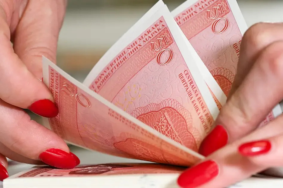 Ko bi još mogao imati pravo na dječji dodatak od 195 KM - featured image Ko bi još mogao imati pravo na dječji dodatak od 195 KM - featured image