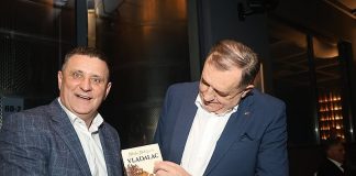 Dodik ekspresno razriješio Đajića svih funkcija u SNSD-u zbog spornog snimka Dodik ekspresno razriješio Đajića svih funkcija u SNSD-u zbog spornog snimka - featured image