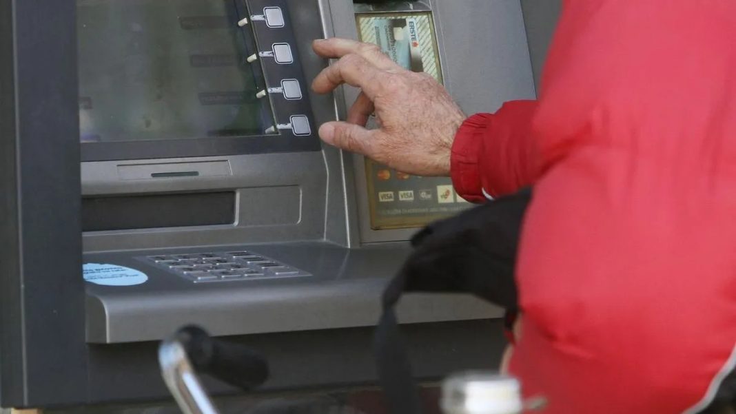 Policija upozorava na novu prijevaru: Instalirao aplikaciju, pa ostao bez gotovo 100.000 KM - featured image