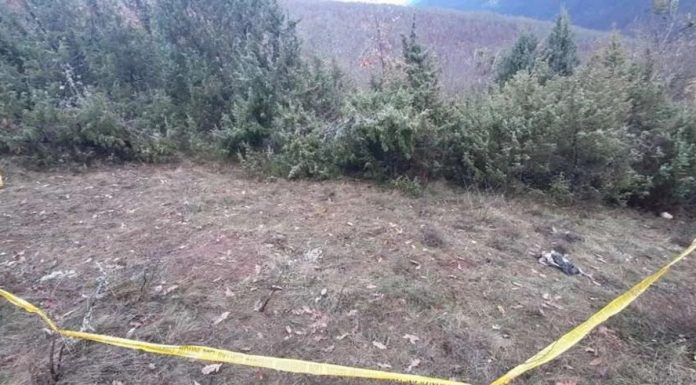 Slučaj u bh. gradu: Kopali kabur za dženazu pa pronašli ljudske ostatke na kojima je bila odjeća Slučaj u bh. gradu: Kopali kabur za dženazu pa pronašli ljudske ostatke na kojima je bila odjeća - featured image