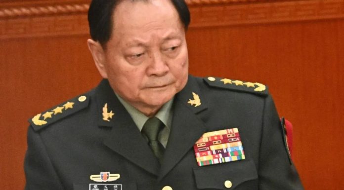 Dva najviša kineska generala naprasno su smijenjena: Vojni vrh je ‘obezglavljen’ Dva najviša kineska generala naprasno su smijenjena: Vojni vrh je 'obezglavljen' - featured image