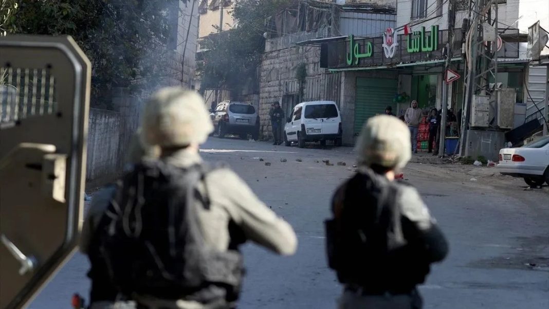 Izrael napada i džamije: Zarobili vjernike pa u racijama ubili jednog Palestinca - featured image