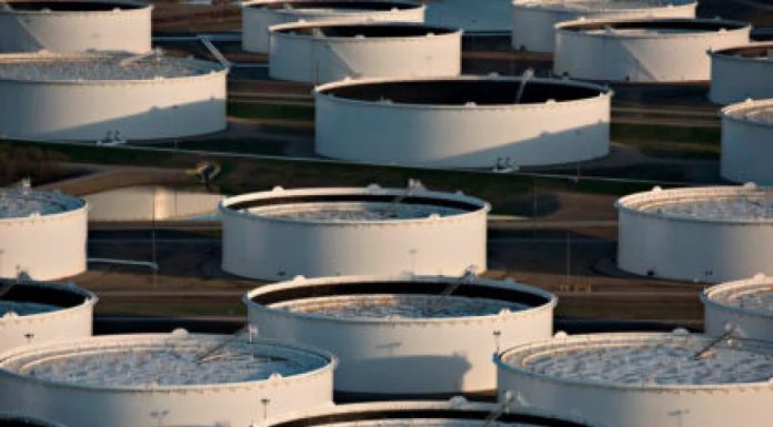 💥 Udar SAD na Iran mogao bi da oživi rusku naftu 💥 Udar SAD na Iran mogao bi da oživi rusku naftu - featured image