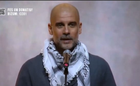 Guardiola s kefijom oko vrata poručio Guardiola s kefijom oko vrata poručio