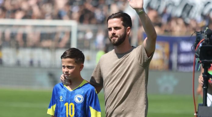 Pjanić emotivnom porukom objavio kraj bogate karijere: Ova simfonija bila je moj život Pjanić emotivnom porukom objavio kraj bogate karijere: Ova simfonija bila je moj život - featured image