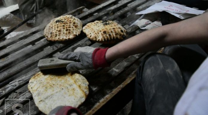 Popularna delicija na našim prostorima: Kako napraviti somun od samo dva sastojka? Popularna delicija na našim prostorima: Kako napraviti somun od samo dva sastojka? - featured image