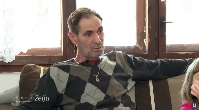 ‘Što i mi, babo, nemamo?’ Sedmogodišnja Asja i njena tri brata žive s roditeljima koji su bolesni 'Što i mi, babo, nemamo?' Sedmogodišnja Asja i njena tri brata žive s roditeljima koji su bolesni - featured image