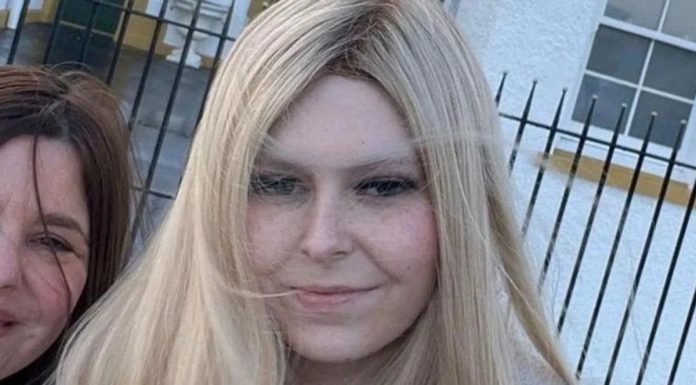 Roditelji krive doktore zbog nemara: 17-godišnja djevojka preminula od raka dojke Roditelji krive doktore zbog nemara: 17-godišnja djevojka preminula od raka dojke - featured image