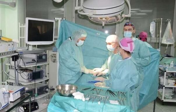 Otac donirao organ sinu: Prva transplantacija u UKC Tuzla u 2026. Otac donirao organ sinu: Prva transplantacija u UKC Tuzla u 2026. - featured image