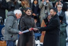 Mamdani nakon polaganja zakletve prozvao Trumpa: “Odgovarat ćemo svima, a ne bilo kojem milijarderu” Mamdani nakon polaganja zakletve prozvao Trumpa: "Odgovarat ćemo svima, a ne bilo kojem milijarderu" - featured image