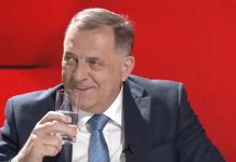 GEOPOLITIČKA BOMBA: Kapo otkrio kako SAD mogu razotkriti Dodikovu pravu orijentaciju – detalji šokiraju! GEOPOLITIČKA BOMBA: Kapo otkrio kako SAD mogu razotkriti Dodikovu pravu orijentaciju – detalji šokiraju! - featured image