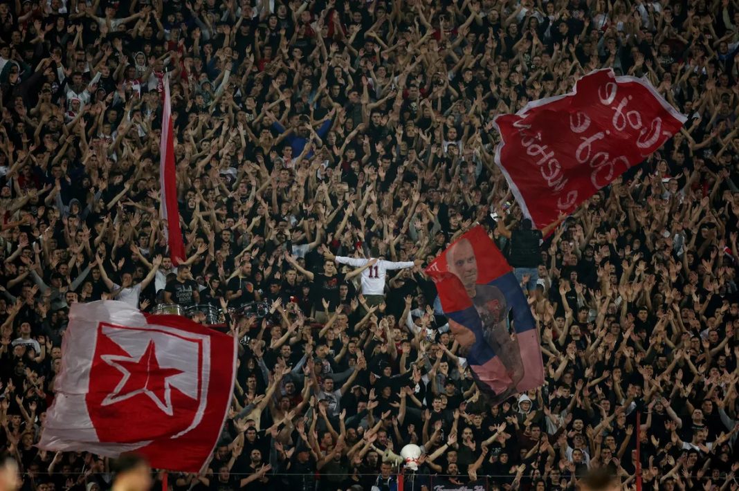 Skandalozno i sramotno: Delije na Marakani veličale Ratka Mladića (FOTO) - featured image