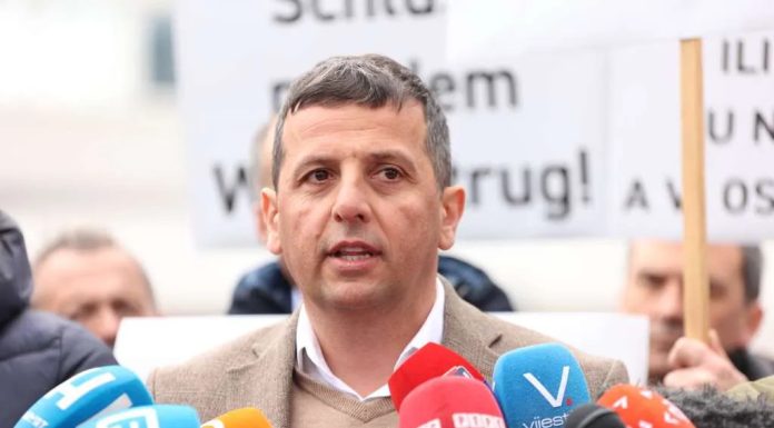 Vukanović žestoko prozvao opoziciju u RS-u zbog Vučića: “Zaboravljeni su i zapostavljeni” Vukanović žestoko prozvao opoziciju u RS-u zbog Vučića: "Zaboravljeni su i zapostavljeni" - featured image