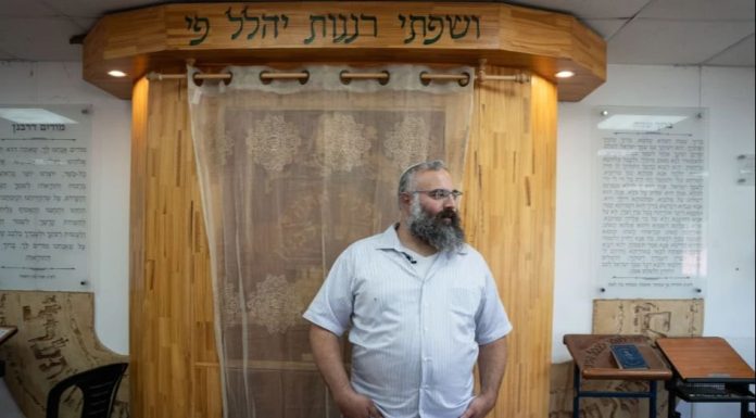 Šokantne izjave izraelskog doseljenika izazvale buru: “Jedan jevrejski život vrijedi kao 10 miliona Palestinaca” Šokantne izjave izraelskog doseljenika izazvale buru: “Jedan jevrejski život vrijedi kao 10 miliona Palestinaca” - featured image