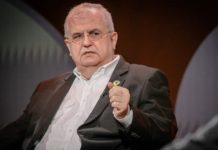 ČANAK UDARIO NA PRIČU O „SVIM SRBIMA“: „Srpski predsjednik ne postoji!“ ČANAK UDARIO NA PRIČU O „SVIM SRBIMA“: „Srpski predsjednik ne postoji!“ - featured image