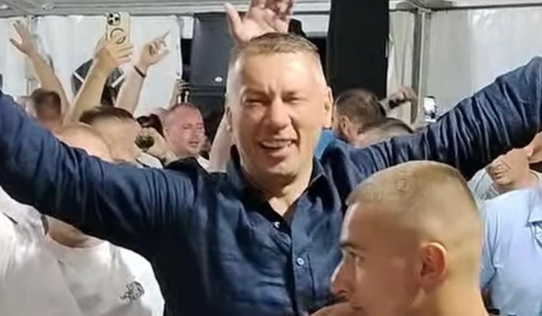 DOŠAO NA VAŠAR DA SE VESELI, PA SE SJETIO KOGA NE VOLI: Je li ovo zaista „patriotizam“? - featured image