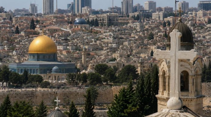 SNIMCI IZ SVETE ZEMLJE MIJENJAJU RASPOLOŽENJE: Hoće li američki kršćani okrenuti leđa Netanyahuu? SNIMCI IZ SVETE ZEMLJE MIJENJAJU RASPOLOŽENJE: Hoće li američki kršćani okrenuti leđa Netanyahuu? - featured image