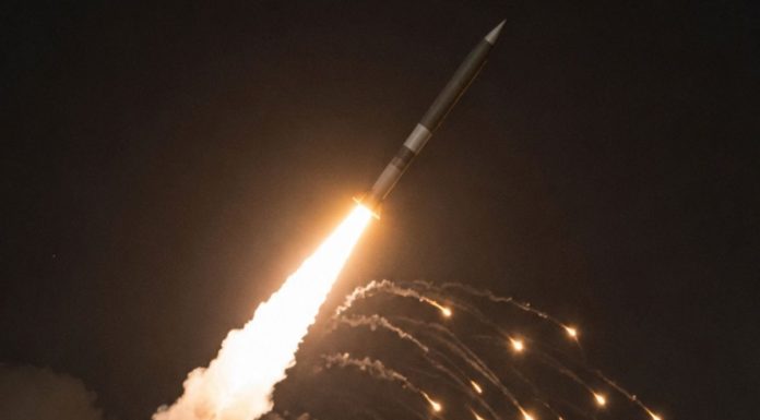 IRAN IMA NOVOG ASA U RUKAVU: Ova raketa pravi veliki problem Izraelu IRAN IMA NOVOG ASA U RUKAVU: Ova raketa pravi veliki problem Izraelu - featured image