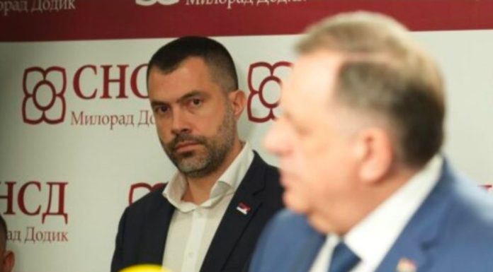 KOLIKO VRIJEDI PREZIME DODIK? Miloradov sin otvoreno priznao: „Otvorilo mi je mnoga vrata“ KOLIKO VRIJEDI PREZIME DODIK? Miloradov sin otvoreno priznao: „Otvorilo mi je mnoga vrata“ - featured image