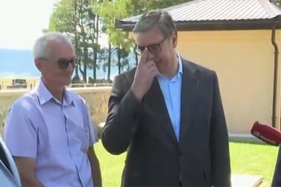 „OD MILETA UZMITE OSTATAK…“: Šokantan snimak Aleksandra Vučića na Kupresu izazvao burne reakcije… - featured image