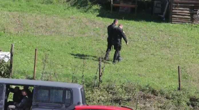 Detalji stravičnog zločina u BiH: Hamid ubio komšiju dok je kosio travu. Ranio još dvoje Detalji stravičnog zločina u BiH: Hamid ubio komšiju dok je kosio travu. Ranio još dvoje - featured image