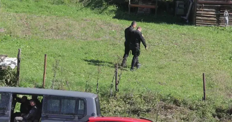 Detalji stravičnog zločina u BiH: Hamid ubio komšiju dok je kosio travu. Ranio još dvoje - featured image