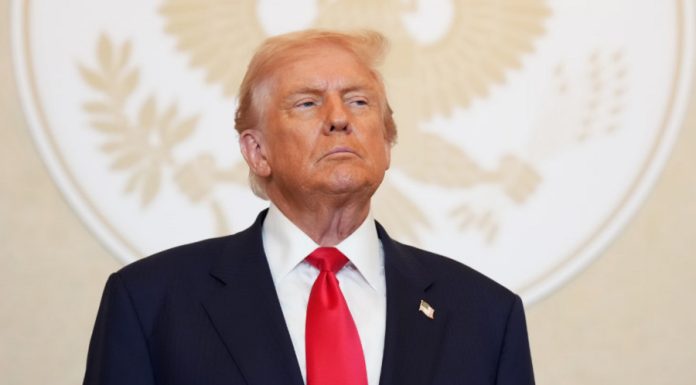 “SAZNAT ĆETE ŠTA SLIJEDI!”: Trump najavio mogućnost potpune promjene na Bliskom istoku “SAZNAT ĆETE ŠTA SLIJEDI!”: Trump najavio mogućnost potpune promjene na Bliskom istoku - featured image