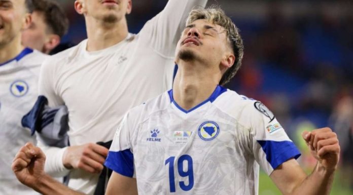 ALAJBEGOVIĆ PRED NAVIJAČIMA JUVENTUSA: Pogledajte kako je bh. reprezentativac dočekan među novim zvijezdama “Stare dame” (VIDEO) ALAJBEGOVIĆ PRED NAVIJAČIMA JUVENTUSA: Pogledajte kako je bh. reprezentativac dočekan među novim zvijezdama “Stare dame” (VIDEO) - featured image