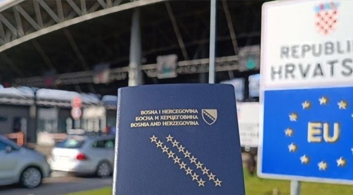 KAZNE SU RIGOROZNE: Ako ste krenuli u Hrvatsku – obratite pažnju, carinici bi mogli zatražiti da otvorite novčanik… KAZNE SU RIGOROZNE: Ako ste krenuli u Hrvatsku – obratite pažnju, carinici bi mogli zatražiti da otvorite novčanik… - featured image