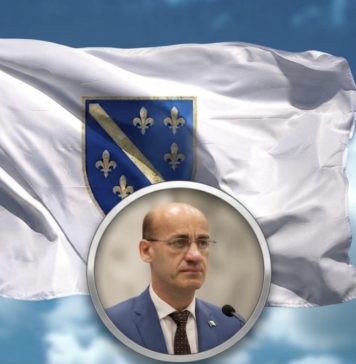 Salkić nakon odluke vlasti u RS ide na Ustavni sud BiH: Zastava s ljiljanima neće biti zabranjena! Salkić nakon odluke vlasti u RS ide na Ustavni sud BiH: Zastava s ljiljanima neće biti zabranjena! - featured image