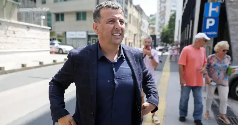 SPOMINJAO I NASERA ORIĆA: Pogledajte šta je Vukanović poručio nakon smrti Mladića - featured image SPOMINJAO I NASERA ORIĆA: Pogledajte šta je Vukanović poručio nakon smrti Mladića - featured image