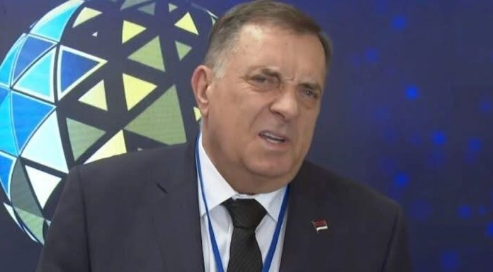 Nakon novog skandala Milorada Dodika: “E moj narode – Šta si Bogu zgriješio” Nakon novog skandala Milorada Dodika: “E moj narode – Šta si Bogu zgriješio” - featured image