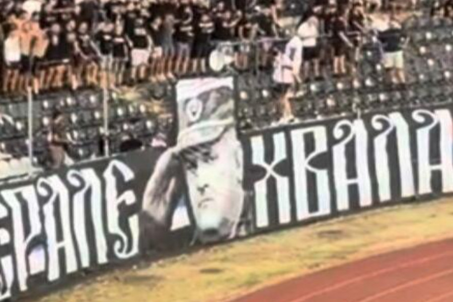 SRAMOTAN PRIZOR IZ SRBIJE: Navijači Partizana veličali Ratka Mladića na meču protiv OFK Beograda - featured image