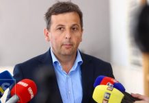 Sramotni tekst Nebojše Vukanovića o zločincu Mladiću: Smrt krvnika pretvorio u hvalospjev Sramotni tekst Nebojše Vukanovića o zločincu Mladiću: Smrt krvnika pretvorio u hvalospjev - featured image