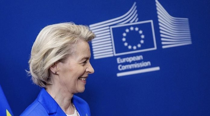 OGLASILA SE EU! Iz Brisela stigla jasna poruka: Evo šta čeka one koji veličaju ratne zločince OGLASILA SE EU! Iz Brisela stigla jasna poruka: Evo šta čeka one koji veličaju ratne zločince - featured image