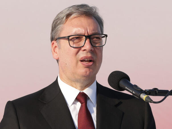 Preživjele žrtve genocida: Vučićevo insistiranje da se Mladić pusti provokacija - featured image